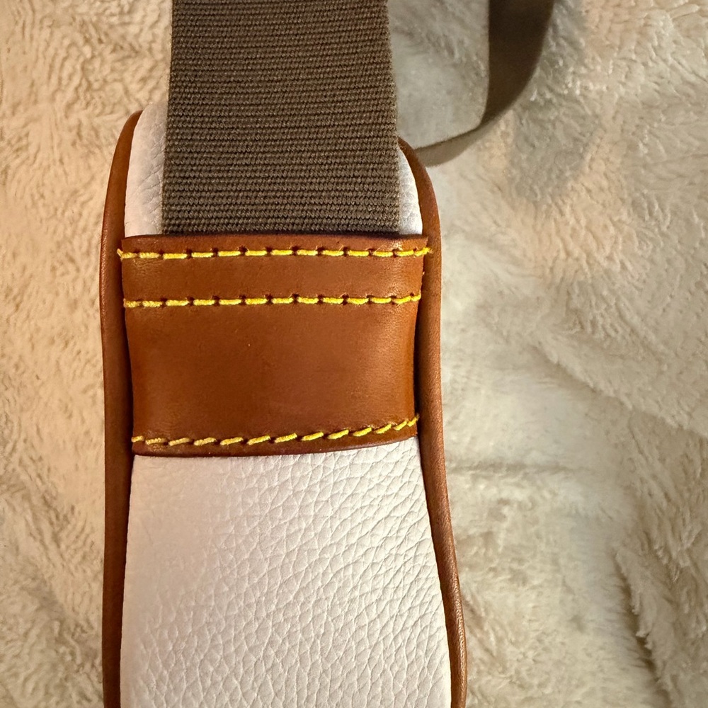Dooney and Bourke 3.0 All Weather Leather Camera Bag - Picture 11 of 12